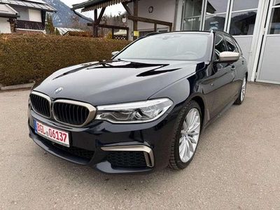 Gebraucht BMW 550 400 PS (294 kW) 2018 Carbonschwarz metallic Kombi