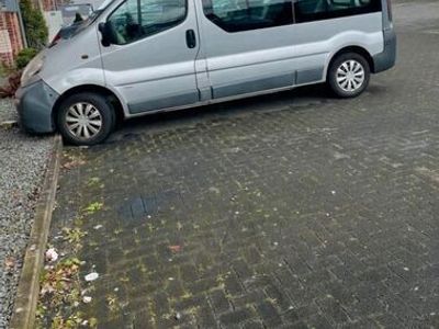 gebraucht Opel Vivaro 2.5 tüv neu