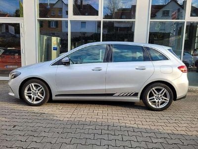 Gebraucht Mercedes B180 136 PS (100 kW) 2021 Iridium silber Van / Kleinbus