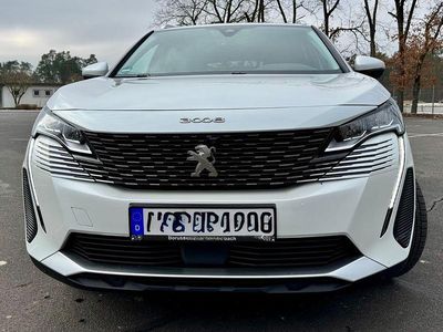 Weiß Gebraucht 2021 Peugeot 3008 Allure SUV | 20.900 € (Guter Preis)