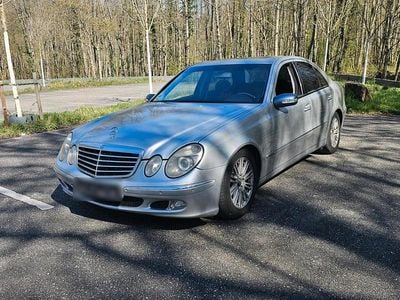 Gebraucht Mercedes E270 177 PS (130 kW) 2003 Silber Limousine