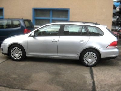 Reflexsilber metallic Gebraucht 2008 VW Golf V Trendline Kombi | 2.900 € (Etwas zu teuer)