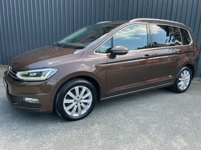 Gebraucht VW Touran Highline 190 PS (139 kW) 2018 Braun Van / Kleinbus