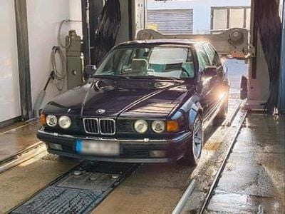 Second-hand BMW 730 188 CP (138 kW) 1993 Albastru Berlinǎ