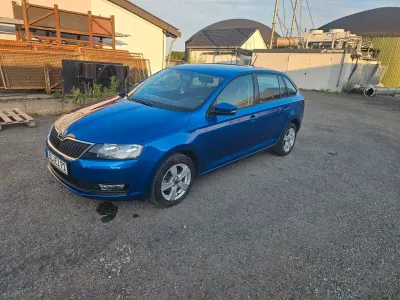 Gebraucht Skoda Rapid Ambition 95 PS (69 kW) 2019 Blau Kleinwagen