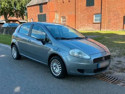 Gebraucht Fiat Grande Punto 65 PS (47 kW) 2008 Grau Kleinwagen
