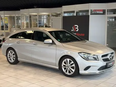 Gebraucht Mercedes CLA200 Shooting Brake 140 PS (102 kW) 2018 Silber Kombi