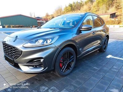 Grau Gebraucht 2021 Ford Kuga ST-Line SUV | 24.299 € (Fairer Preis)
