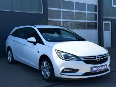 Używany Opel Astra Edition 136 KM (100 kW) 2019 Biały Kombi