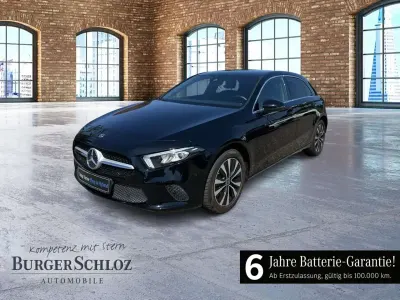 Gebraucht Mercedes A250 160 PS (117 kW) 2022 Nachtschwarz uni Limousine