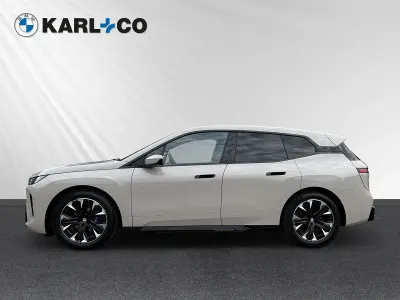 Gebraucht BMW iX M Sport 300 kW (408 PS) 2025 Beige SUV