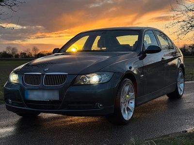 Gebraucht BMW 330 231 PS (169 kW) 2006 Grau Limousine