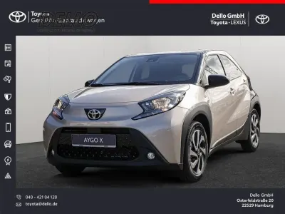 Neu Toyota Aygo X 72 PS (52 kW) 2025 Beige SUV