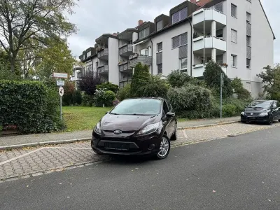Usata Ford Fiesta 97 CV (71 kW) 2009 Rosso Berlina