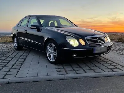 Brugt Mercedes E280 Elegance 190 HK (139 kW) 2004 Blå Sedan