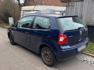 Second-hand VW Polo 56 CP (41 kW) 2005 Albastru Hatchback