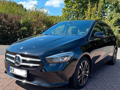 Mercedes B200