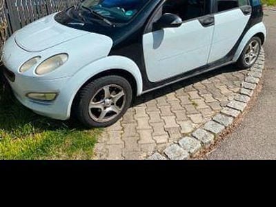 Begagnad Smart ForFour Pure 64 HK (47 kW) 2005 Svart Halvkombi