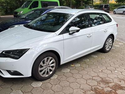 Weiß Gebraucht 2016 Seat Leon ST FR Kombi | 10.100 € (Fairer Preis)