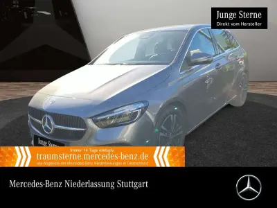 Gebraucht Mercedes B180 Advanced 136 PS (100 kW) 2025 Grau Van / Kleinbus