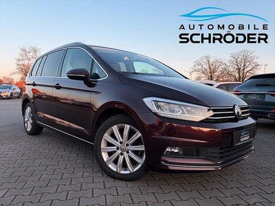 Gebraucht VW Touran Highline 150 PS (110 kW) 2019 Rot Van / Kleinbus