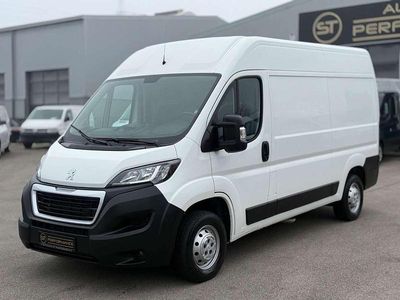 Gebraucht Peugeot Boxer 131 PS (96 kW) 2018 Weiß Van