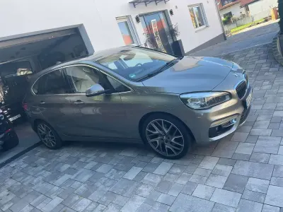 Gebraucht BMW 220 Luxury Line 190 PS (139 kW) 2015 Kombi