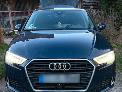 Gebraucht Audi A3 116 PS (85 kW) 2017 Blau Limousine