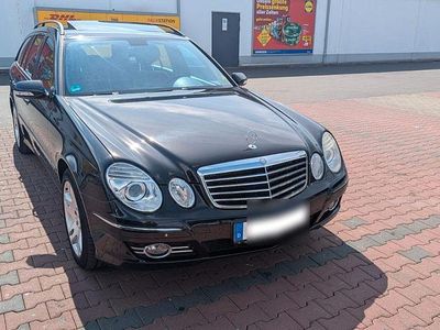 Mercedes E200