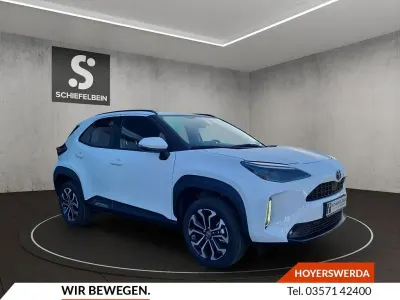Gebraucht Toyota Yaris Cross 131 PS (96 kW) 2025 Weiß SUV