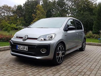 Andere farben Gebraucht 2018 VW up! Beats Kleinwagen | 13.999 € (Etwas zu teuer)