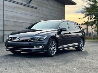 Schwarz Gebraucht 2019 VW Passat Highline Kombi | 18.200 € (Fairer Preis)