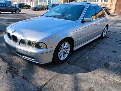 Second-hand BMW 525 192 CP (141 kW) 2021 Argintiu Berlinǎ