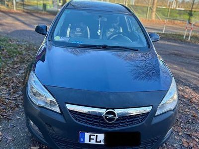 Gebraucht Opel Astra Sport 165 PS (121 kW) 2011 Blau Kombi