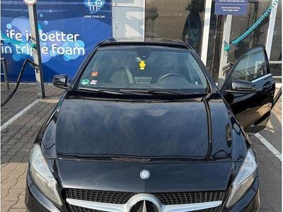 Gebraucht Mercedes A180 122 PS (89 kW) 2016 Schwarz Limousine