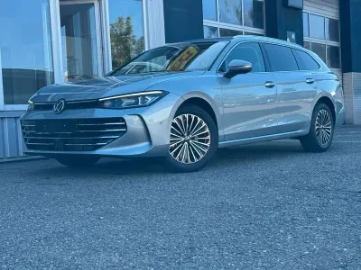 Neu VW Passat 150 PS (110 kW) 2025 Silber Kombi
