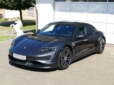 Gebraucht Porsche Taycan Turbo 500 kW (680 PS) 2021 Vulkangraumet. Limousine