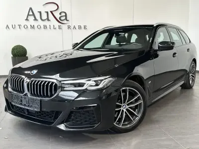 Gebraucht BMW 520 M Sport 190 PS (139 kW) 2022 Black sapphire Kombi