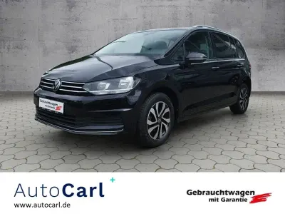 Gebraucht VW Touran Active 150 PS (110 kW) 2023 Deep black perleffekt Van / Kleinbus