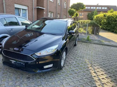 Gebraucht Ford Focus Business Edition 125 PS (91 kW) 2016 Schwarz Kombi