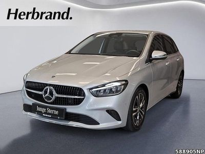 Metalliclack hightechsilber Gebraucht 2024 Mercedes B180 Progressive Van / Kleinbus | 26.990 € (Superpreis)