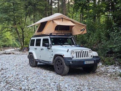 Gebraucht Jeep Wrangler Unlimited Sahara 200 PS (147 kW) 2015 Weiß SUV