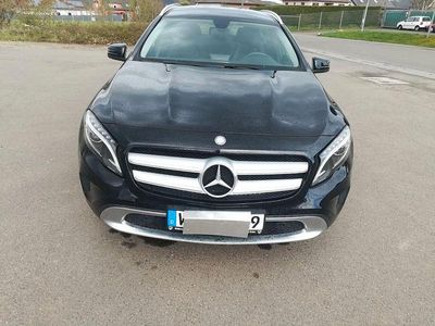Second-hand Mercedes CLA180 StreetStyle 122 CP (89 kW) 2015 Negru Berlinǎ