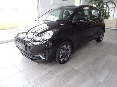 Gebraucht Hyundai i10 Trend 67 PS (49 kW) 2024 Schwarz Kleinwagen