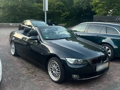 Gebraucht BMW 320 177 PS (130 kW) 2007 Schwarz Cabrio