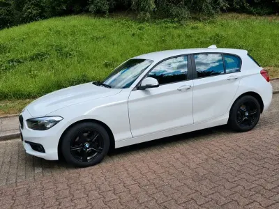 Gebraucht BMW 118 Performance 136 PS (100 kW) 2015 Weiß Kleinwagen