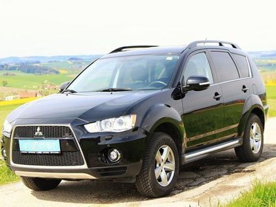 Gebraucht Mitsubishi Outlander 177 PS (130 kW) 2012 Schwarz metallic SUV