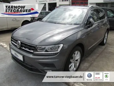 Gebraucht VW Tiguan Sound 150 PS (110 kW) 2017 Grau SUV