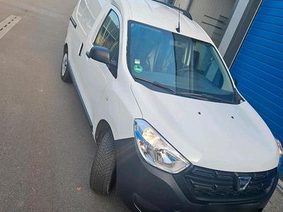 Gebraucht Dacia Dokker 102 PS (75 kW) 2021 Weiß Van / Kleinbus