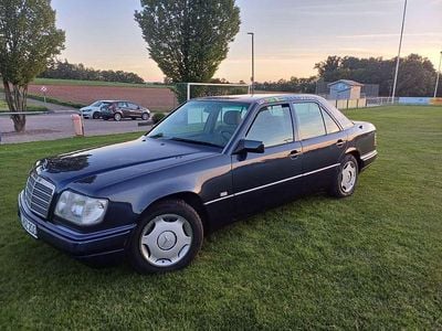 Second-hand Mercedes 200 136 CP (100 kW) 1995